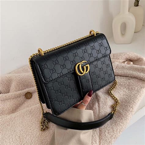 harga tas gucci wanita